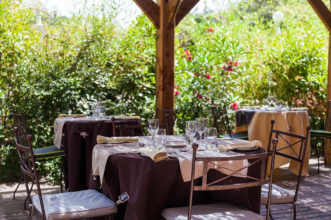 Logis Le Relais Sarrasin Otel Vezenobres Dış mekan fotoğraf